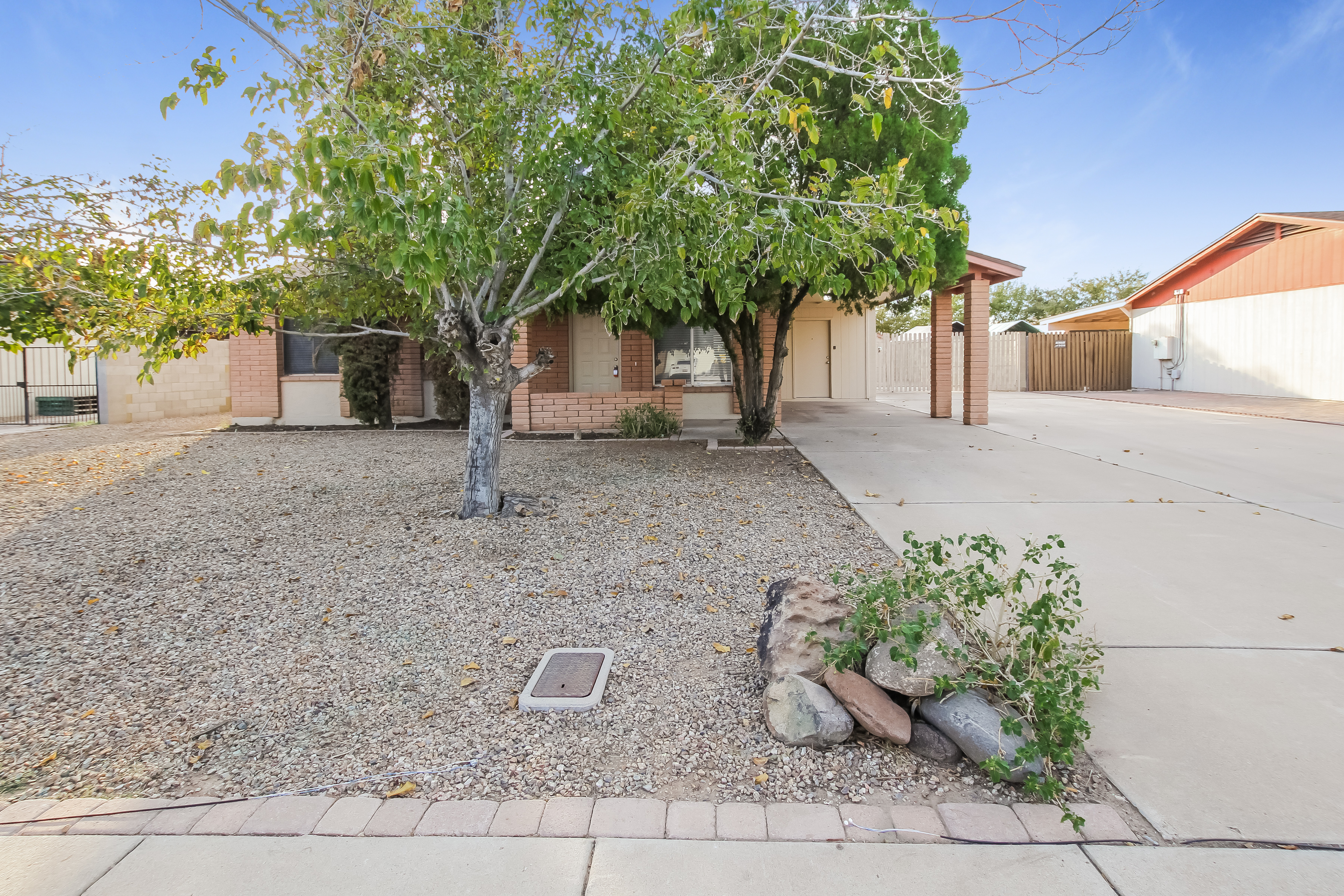 16446 N 62nd Ave Glendale, AZ 85306